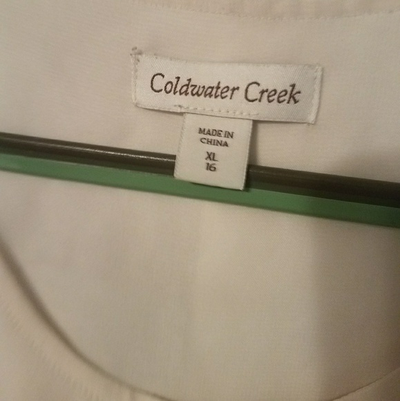 Cute lace short sleeve blouse - Picture 3 of 4